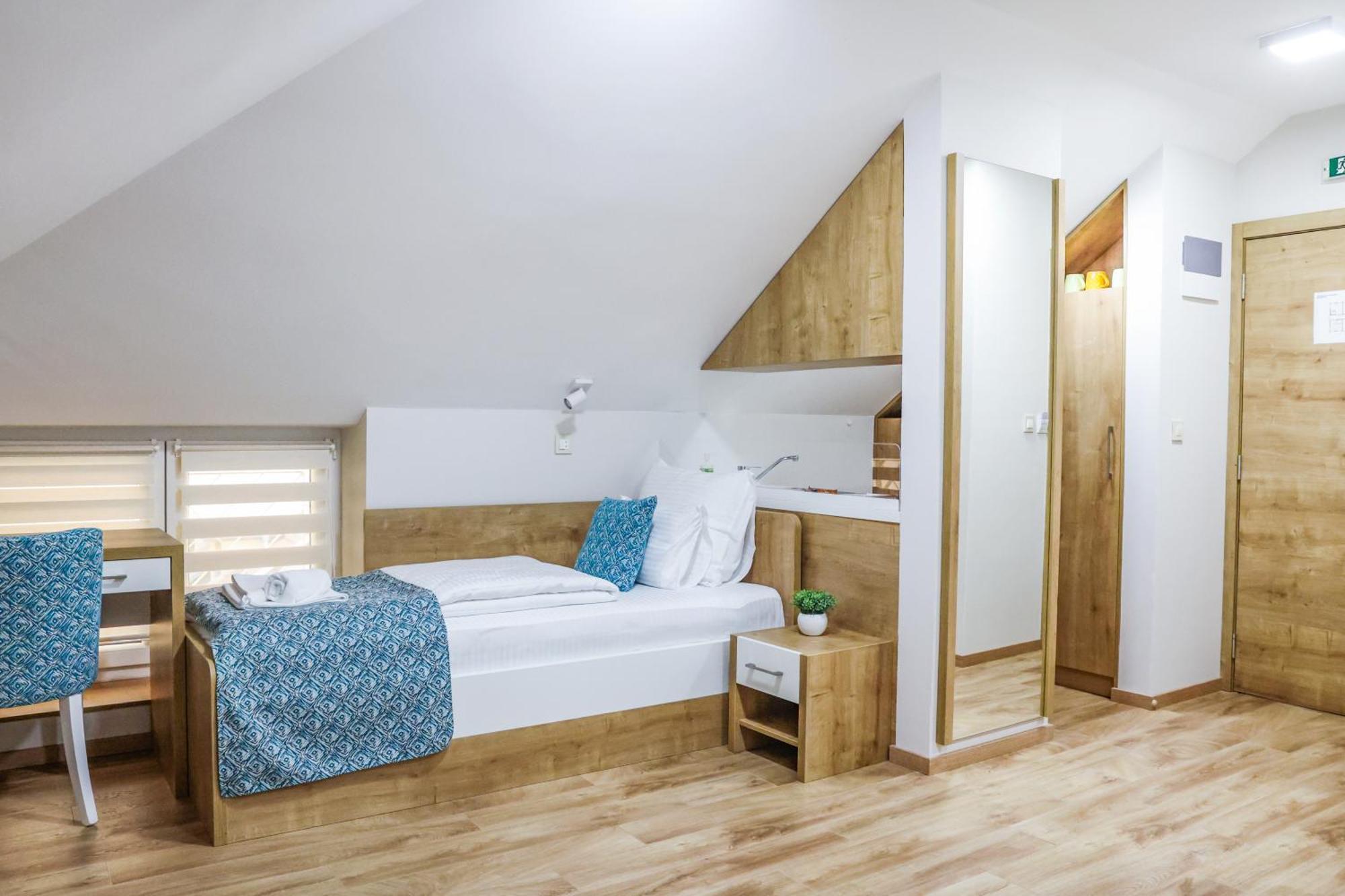 Grand Park Rooms & Apartments Čačak Eksteriør bilde