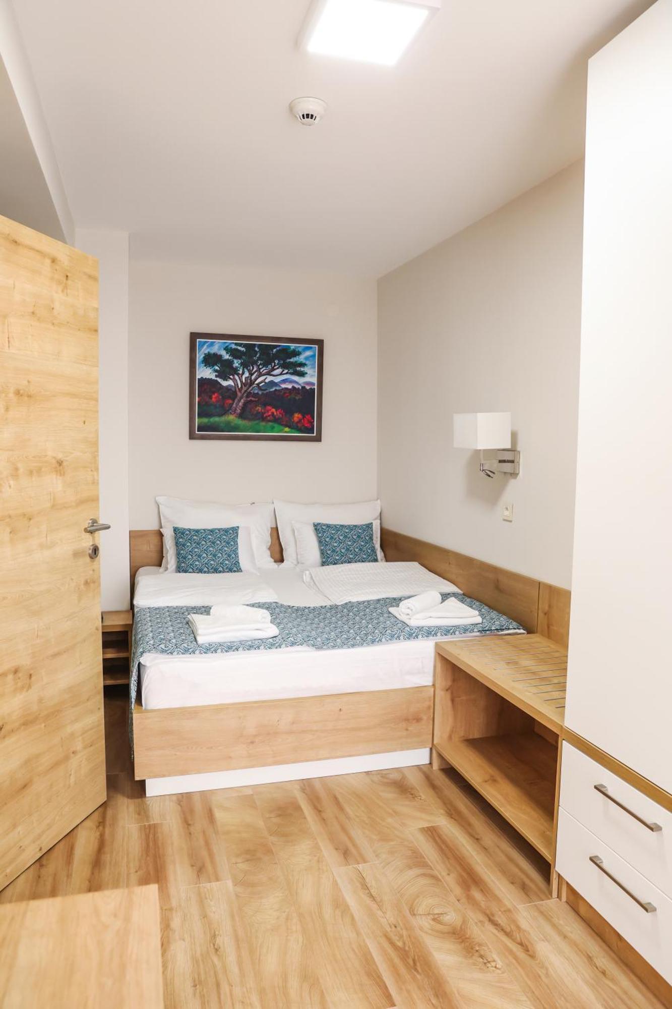 Grand Park Rooms & Apartments Čačak Eksteriør bilde