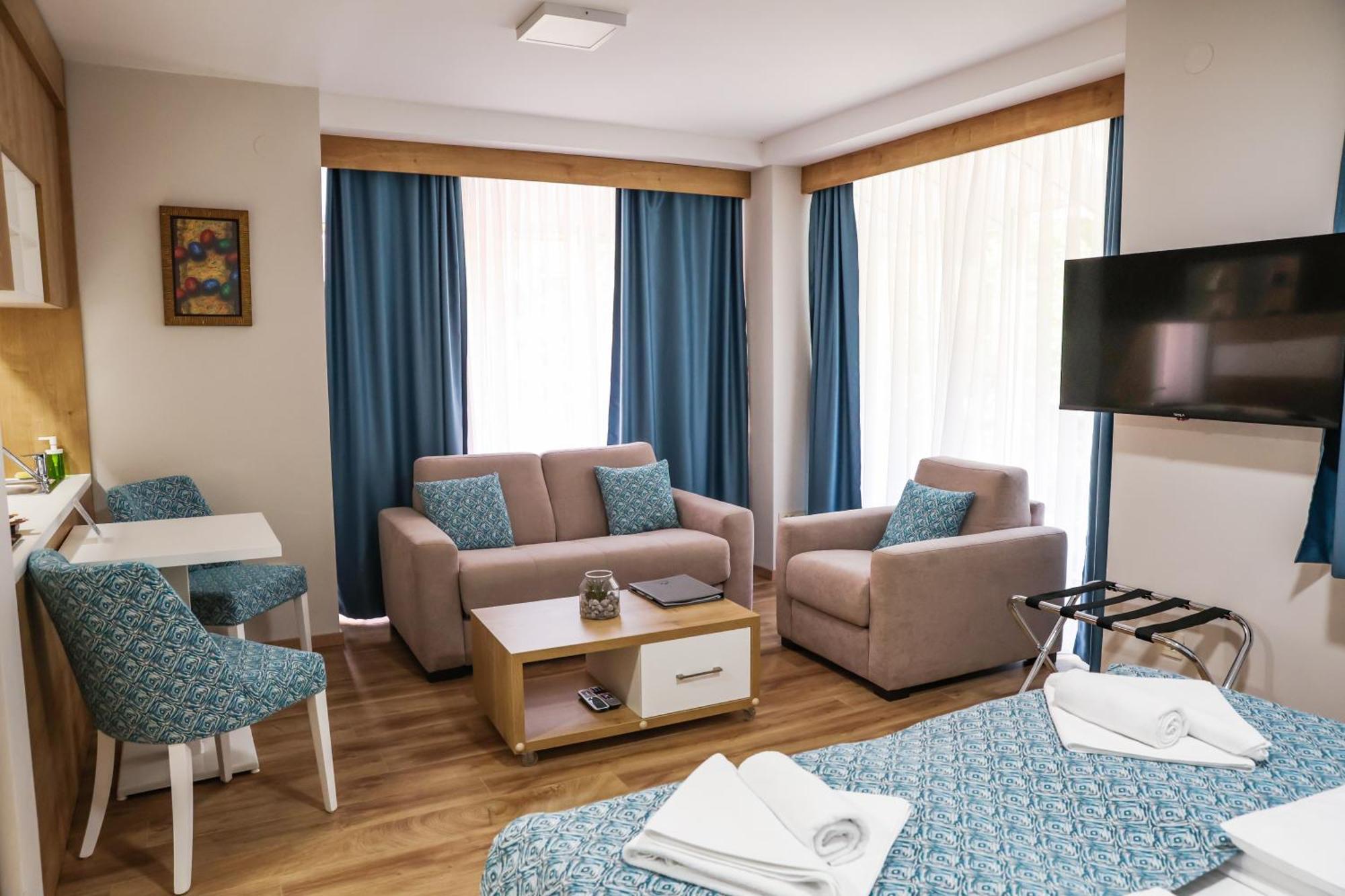 Grand Park Rooms & Apartments Čačak Eksteriør bilde