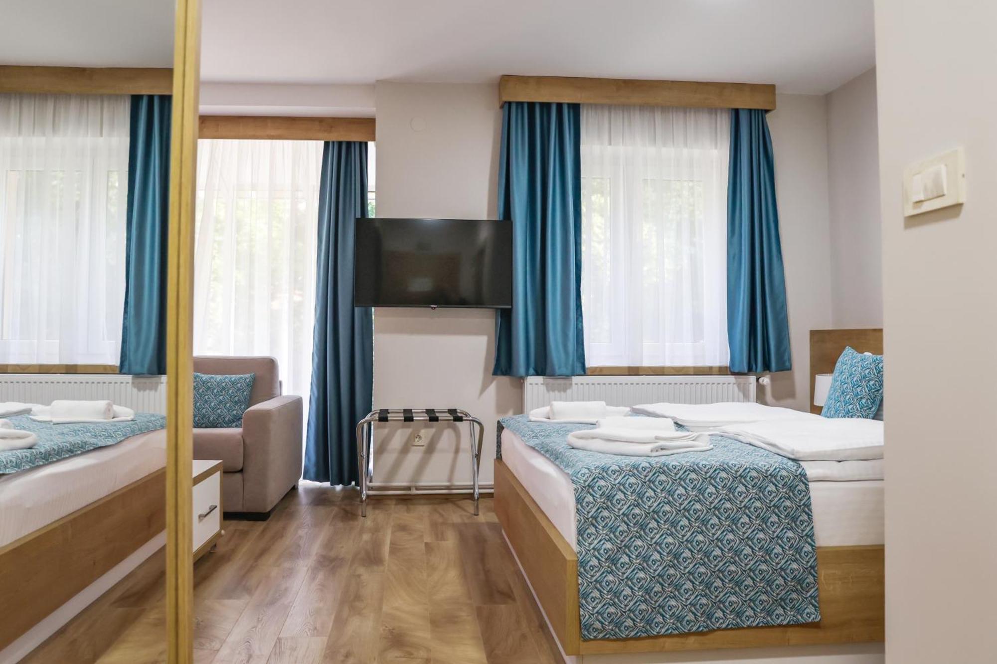 Grand Park Rooms & Apartments Čačak Eksteriør bilde