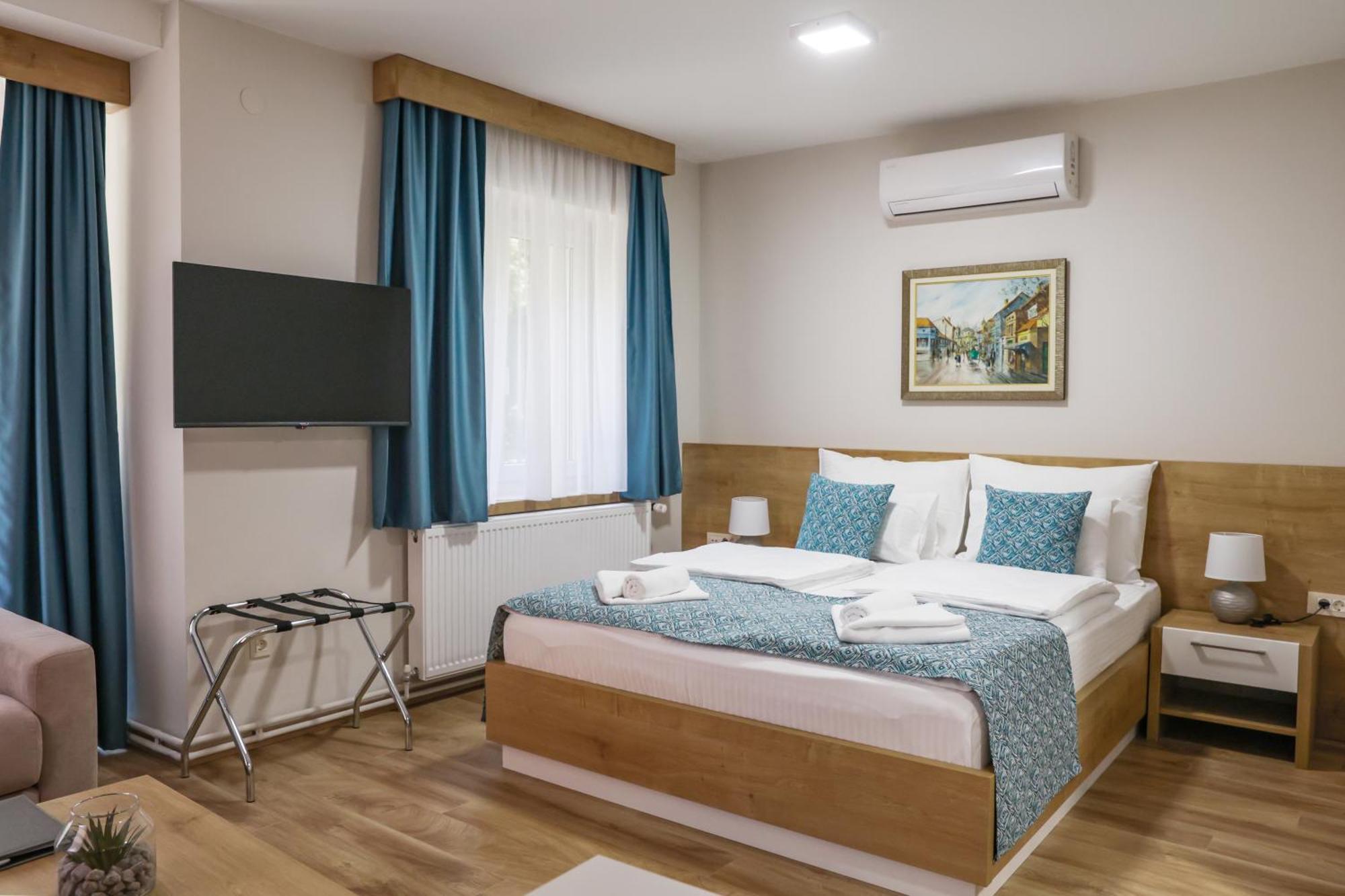Grand Park Rooms & Apartments Čačak Eksteriør bilde