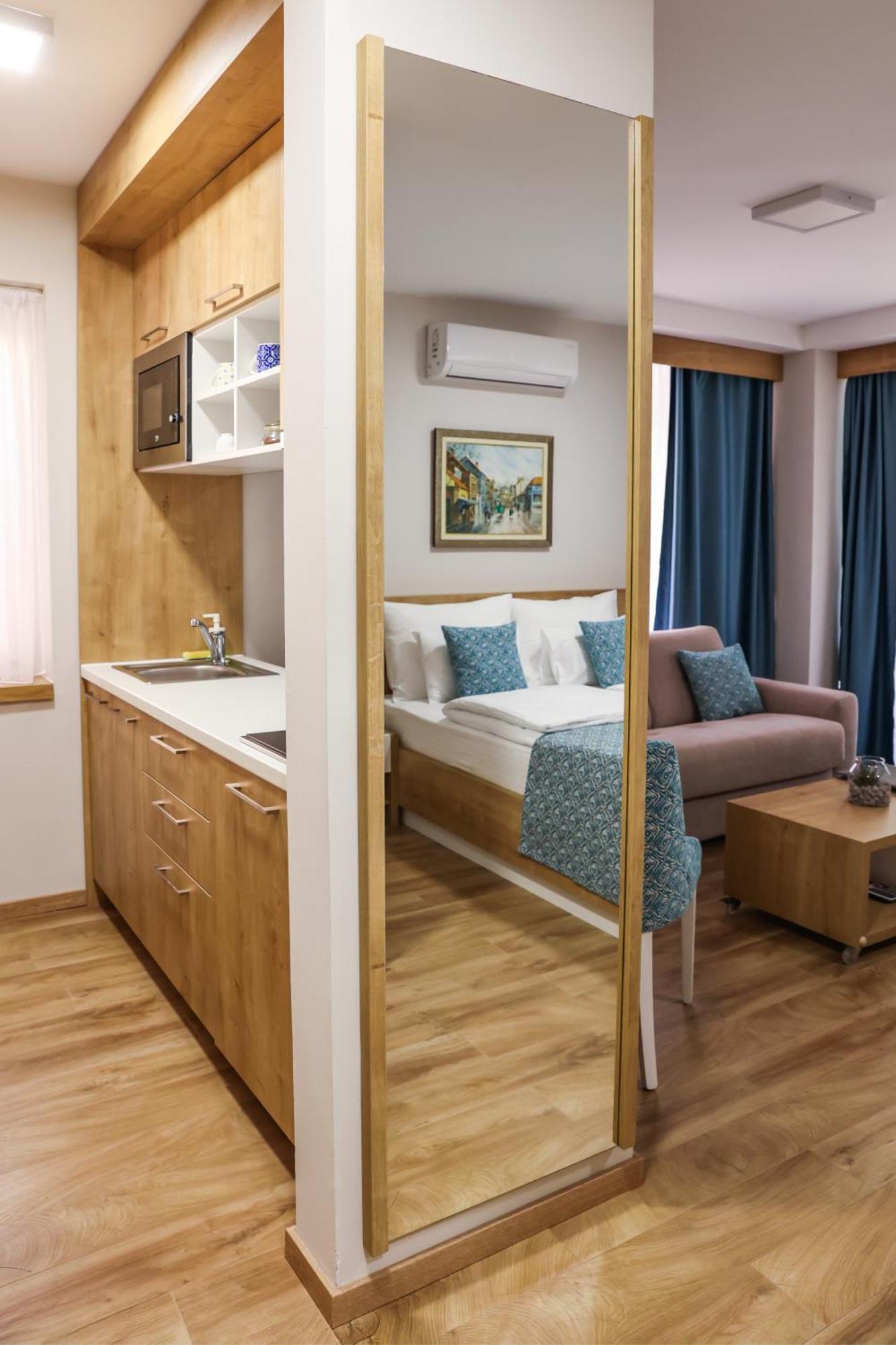 Grand Park Rooms & Apartments Čačak Eksteriør bilde