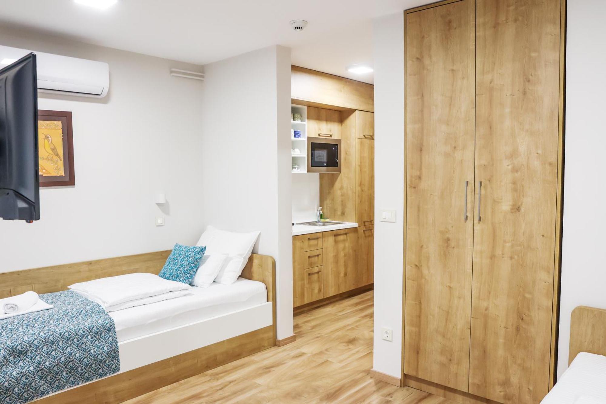 Grand Park Rooms & Apartments Čačak Eksteriør bilde