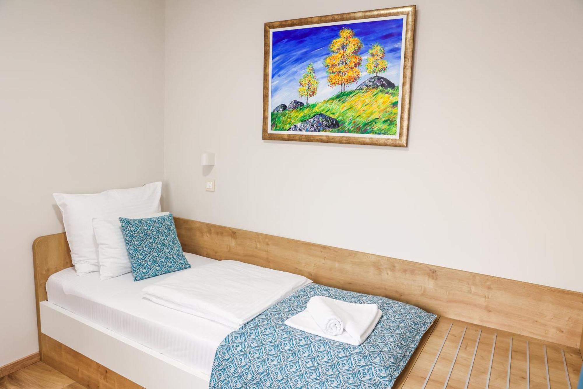 Grand Park Rooms & Apartments Čačak Eksteriør bilde