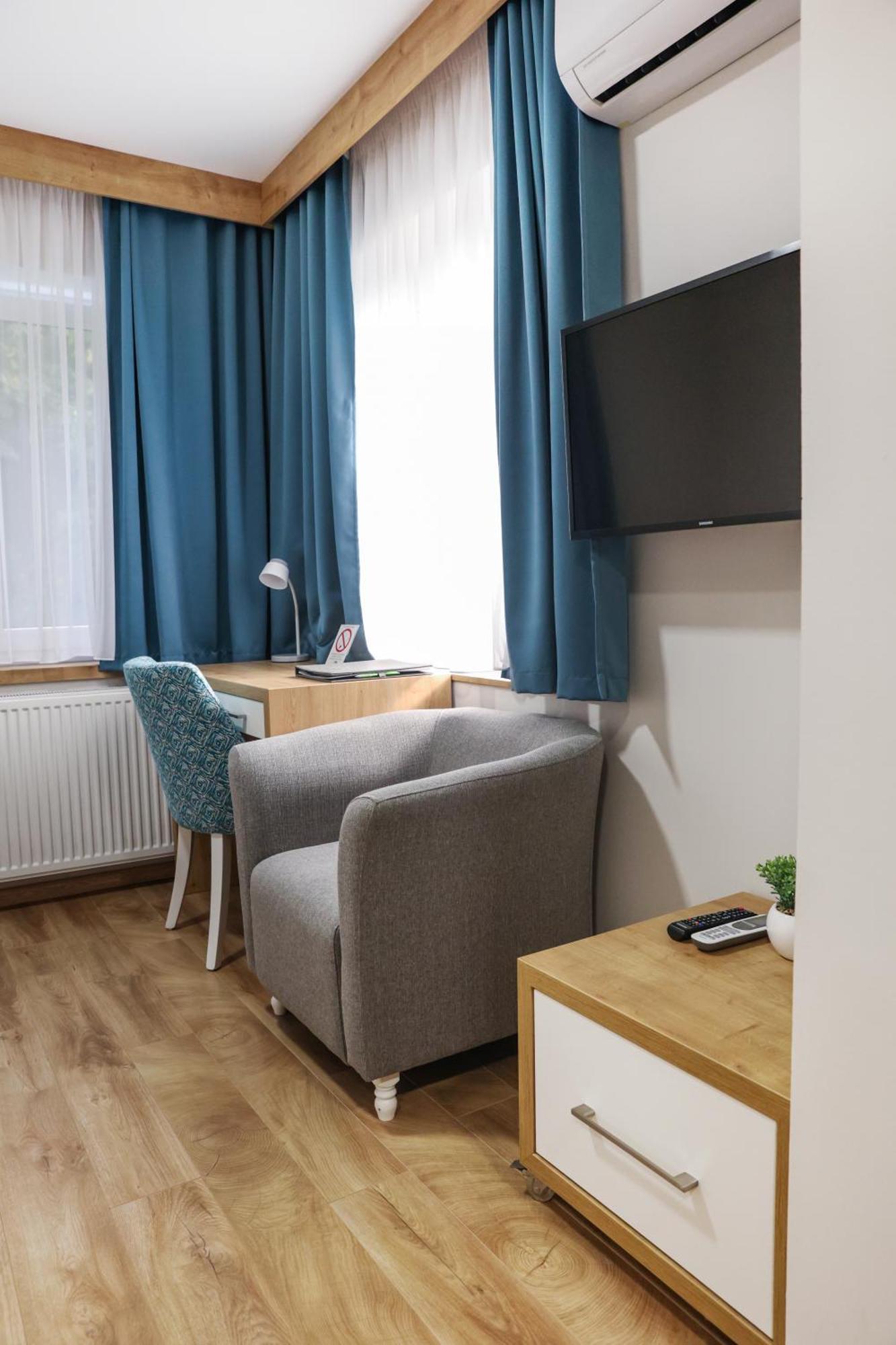 Grand Park Rooms & Apartments Čačak Eksteriør bilde