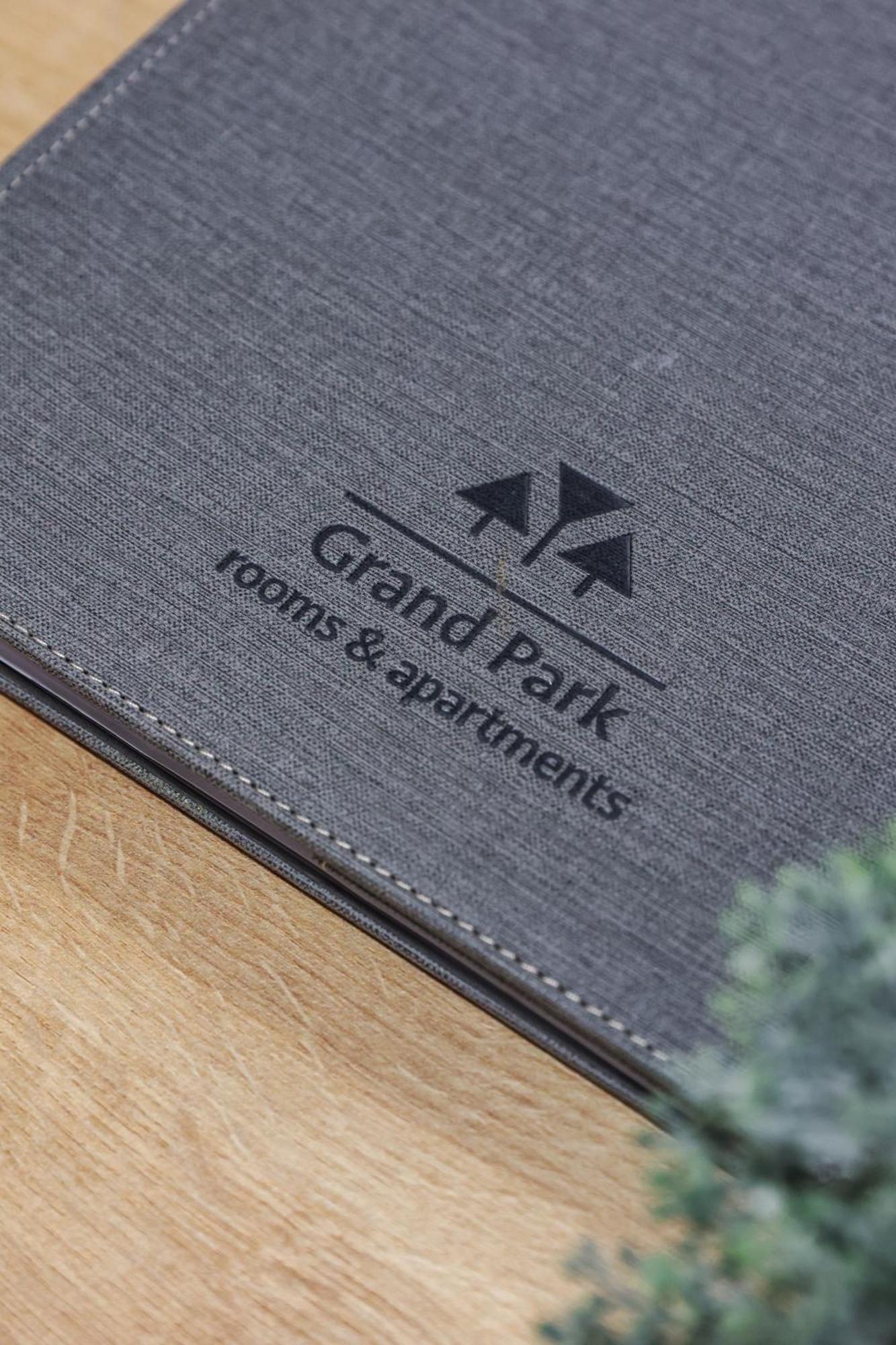 Grand Park Rooms & Apartments Čačak Eksteriør bilde