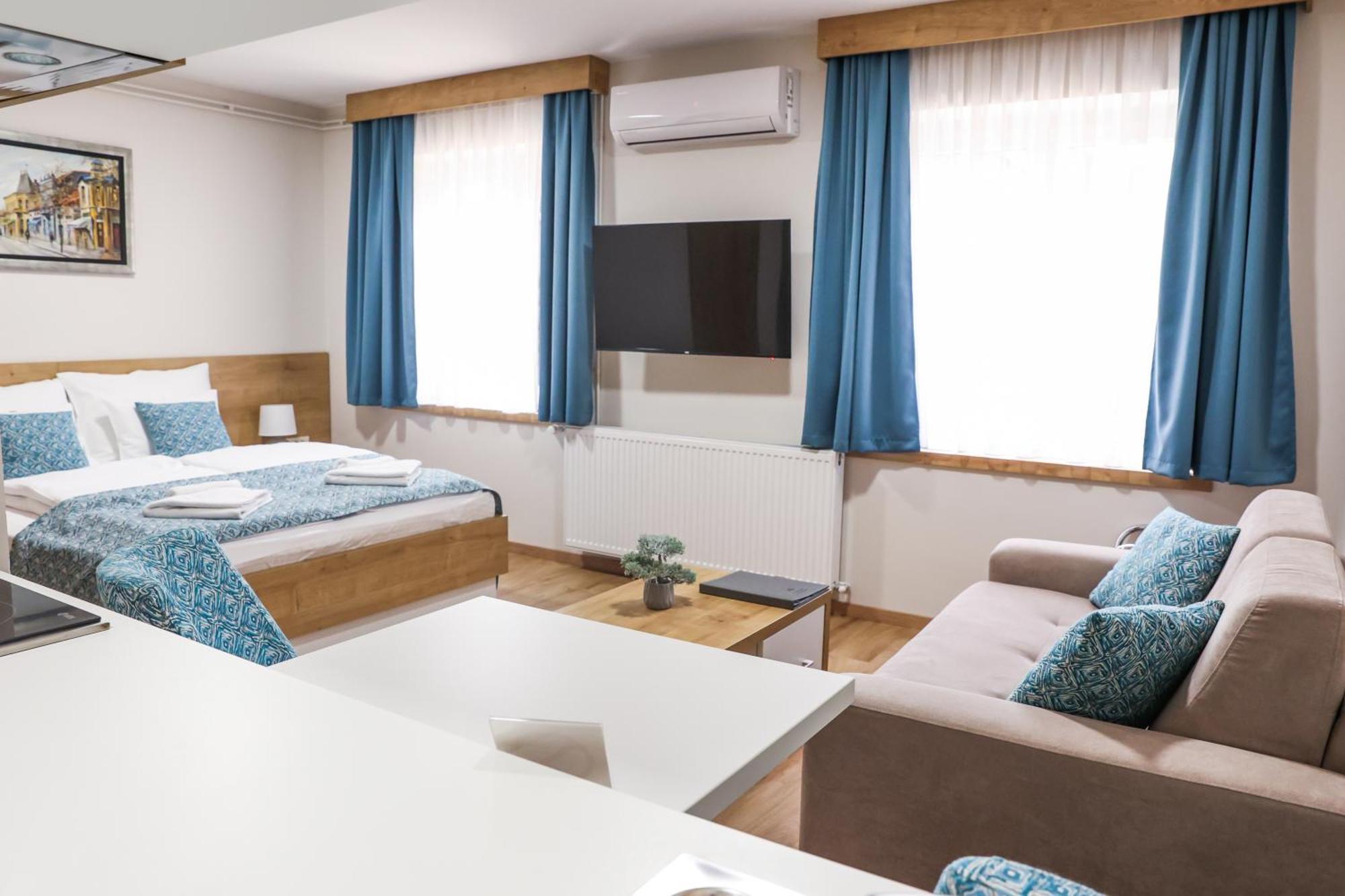 Grand Park Rooms & Apartments Čačak Eksteriør bilde